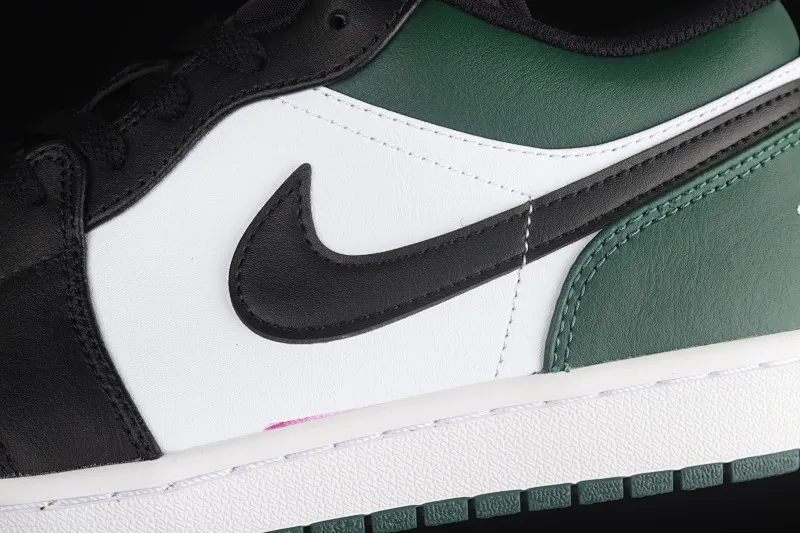 All categories Air Jordan Jordan series basketball shoes Air Jordan 1 Low G version pure original Air Jordan 1 Low AJ1 Joe 1 black and white green low-top cultural basketball shoes 553558-371